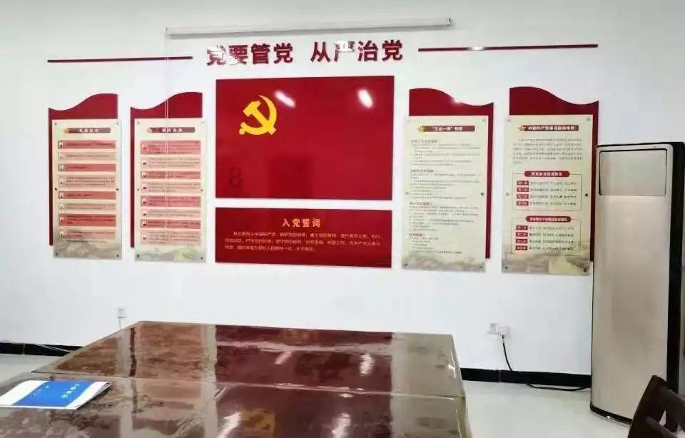 逃离荒凉之地