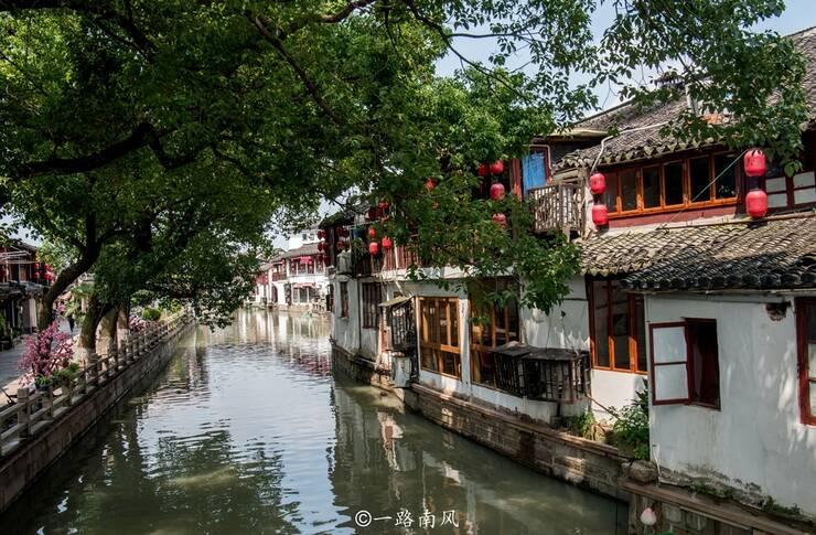 逃离无人大住宅